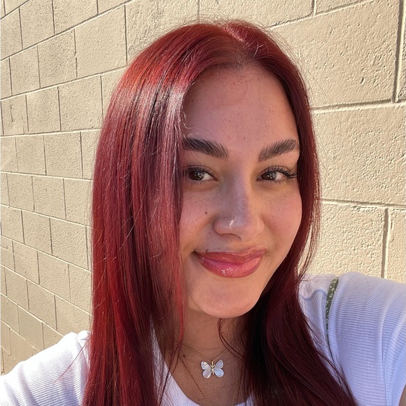 Meet your Posher, Maddie - Picture 1 of 4